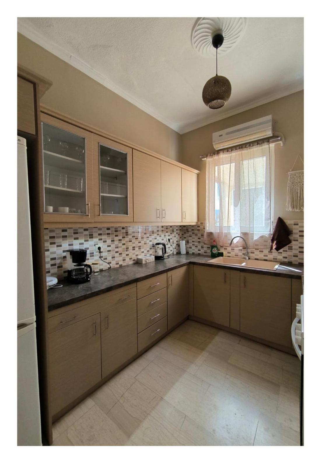 August Moon Apartment Chios Town Exterior photo
